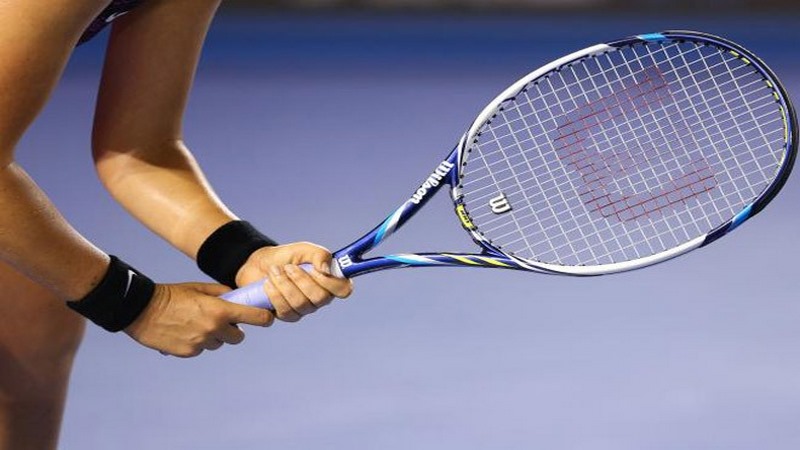 Tennis là một bộ môn thể thao còn được biết đến cái tên là quần vợt